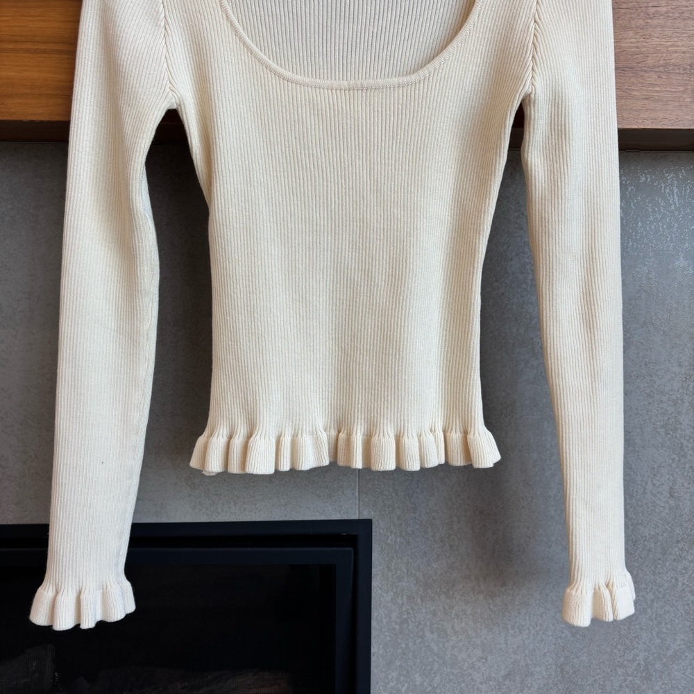 NWOT The Workshop Ruffled‎ Ribbed Knit Top, Size L - Picture 5 of 12